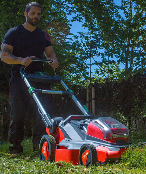 Trädgårdsredskap med litiumbatteri