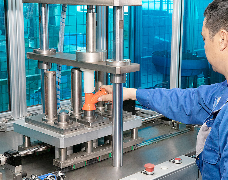 Bensinmotorproduktionslinje