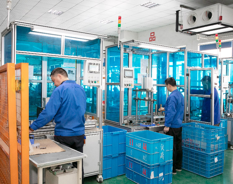 Bensinmotorproduktionslinje
